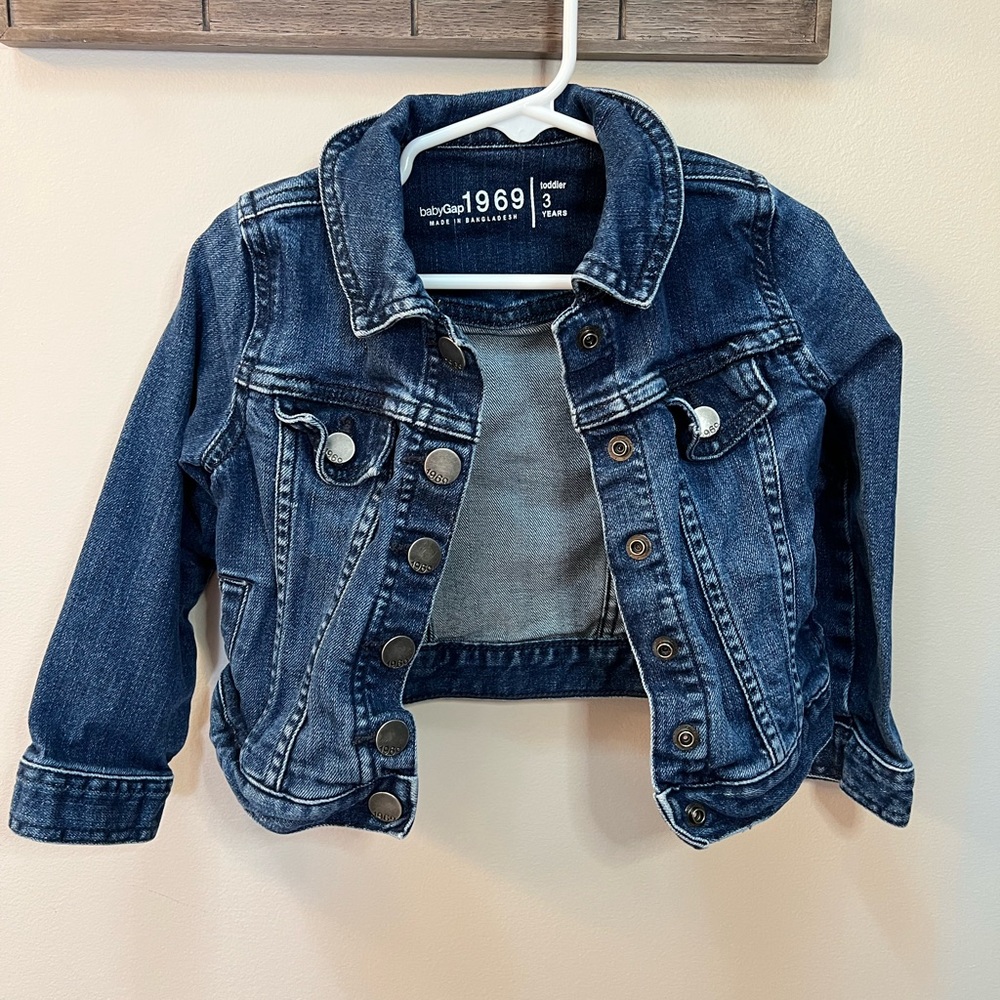 Baby Gap 3T classic jean jacket